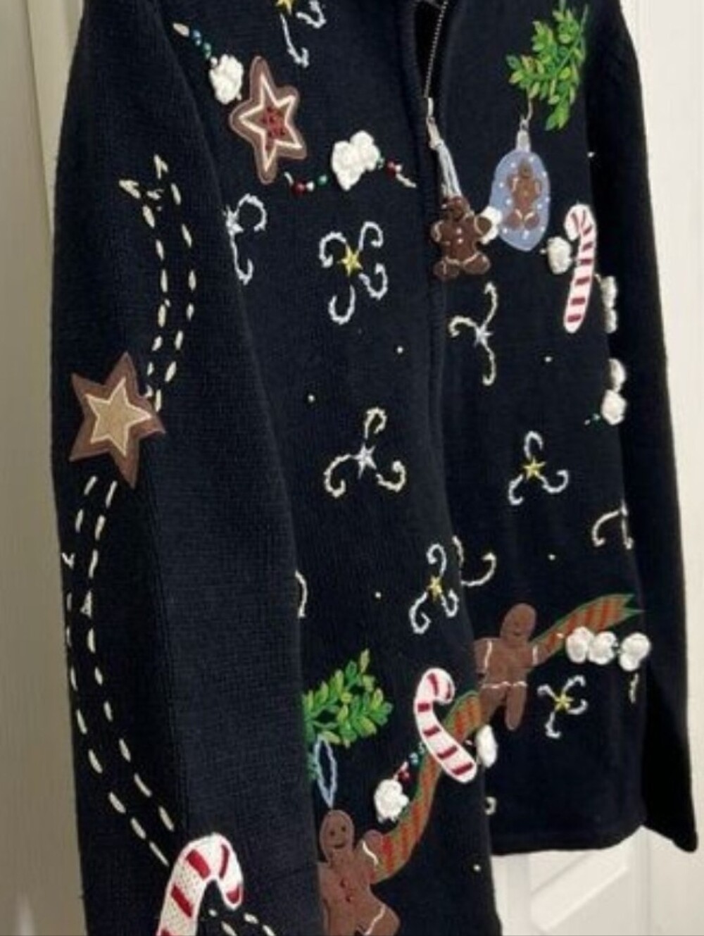 Vintage Christmas Sweater Embroidered Gingerbread Man Candy Canes Black Size L